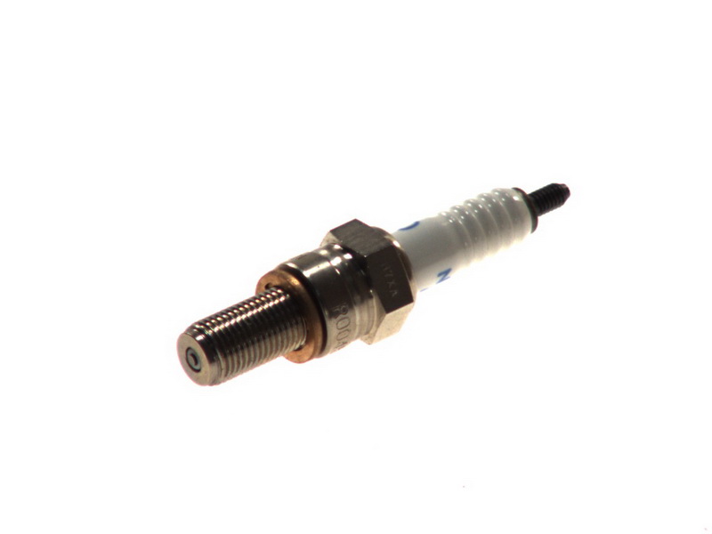 Zapaľovacia sviečka NGK R0045Q-10