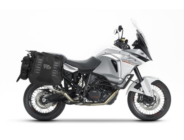 Sada bočných adventure vakov SHAD TERRA TR 40 ,vrátane montážnej sady  SHAD   KTM 1290 SUPERADVENTURE