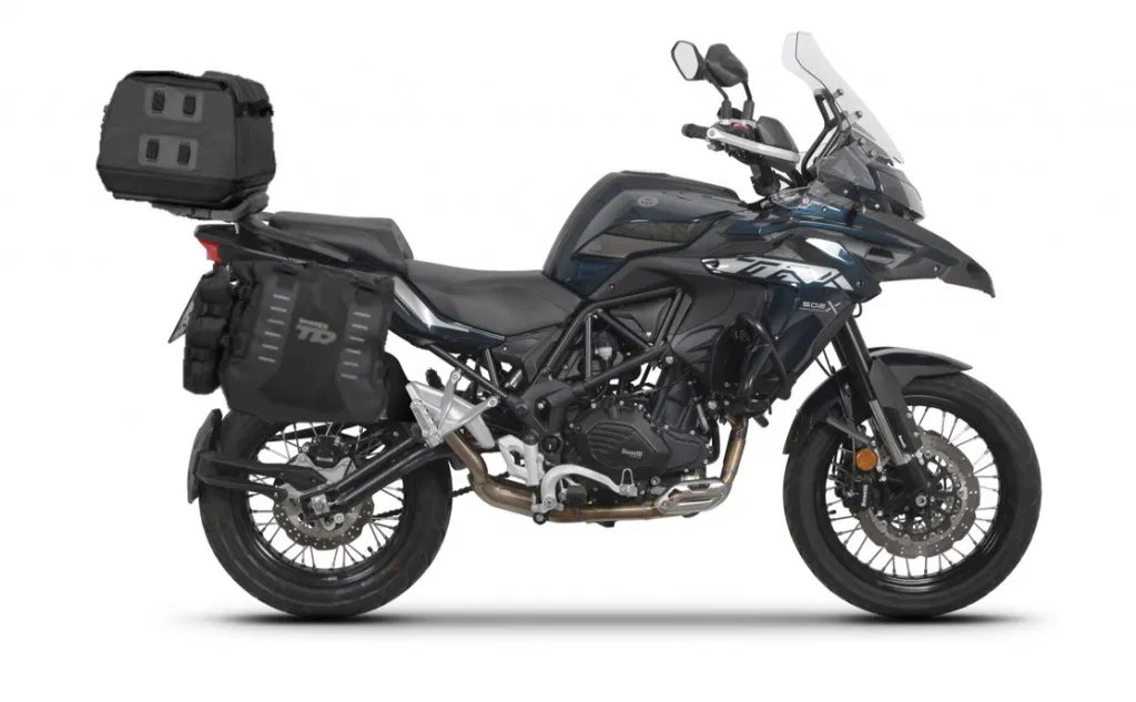 Kompletná sada adventure vakov SHAD TERRA TR40 a vrchný vak TR50 , vrátane montážnej sady SHAD BENELLI TRK 502X