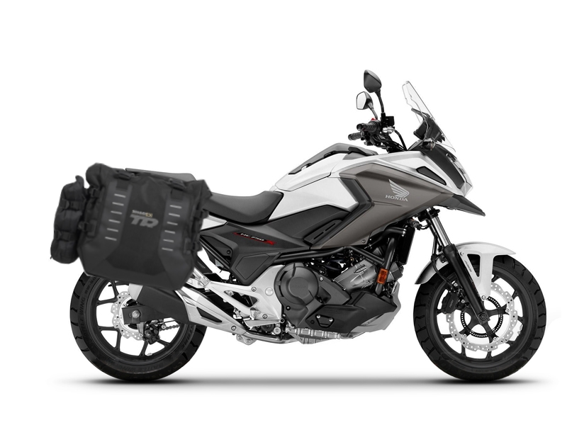 Sada bočných adventure vakov SHAD TERRA TR 40 ,vrátane montážnej sady SHAD HONDA NC 750X