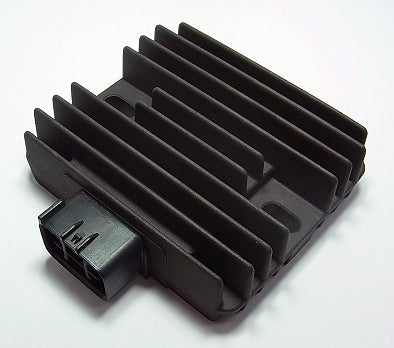Regulátor napätia Tourmax RGU-417 KAWASAKI ER6 F/N '06-'11, KLE 650 '07-'11, Z 750/1000 a ďalšie