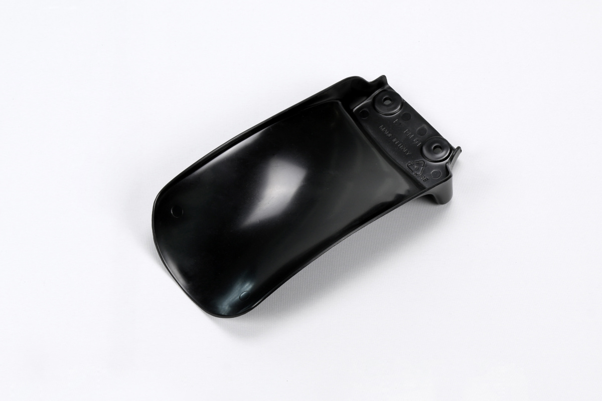 UFO Kryt zadného tlmiča Kawasaki KXF 250 2004–2016 KXF 450 2006–2015 Suzuki RMZ 250 2004–2006 čierna